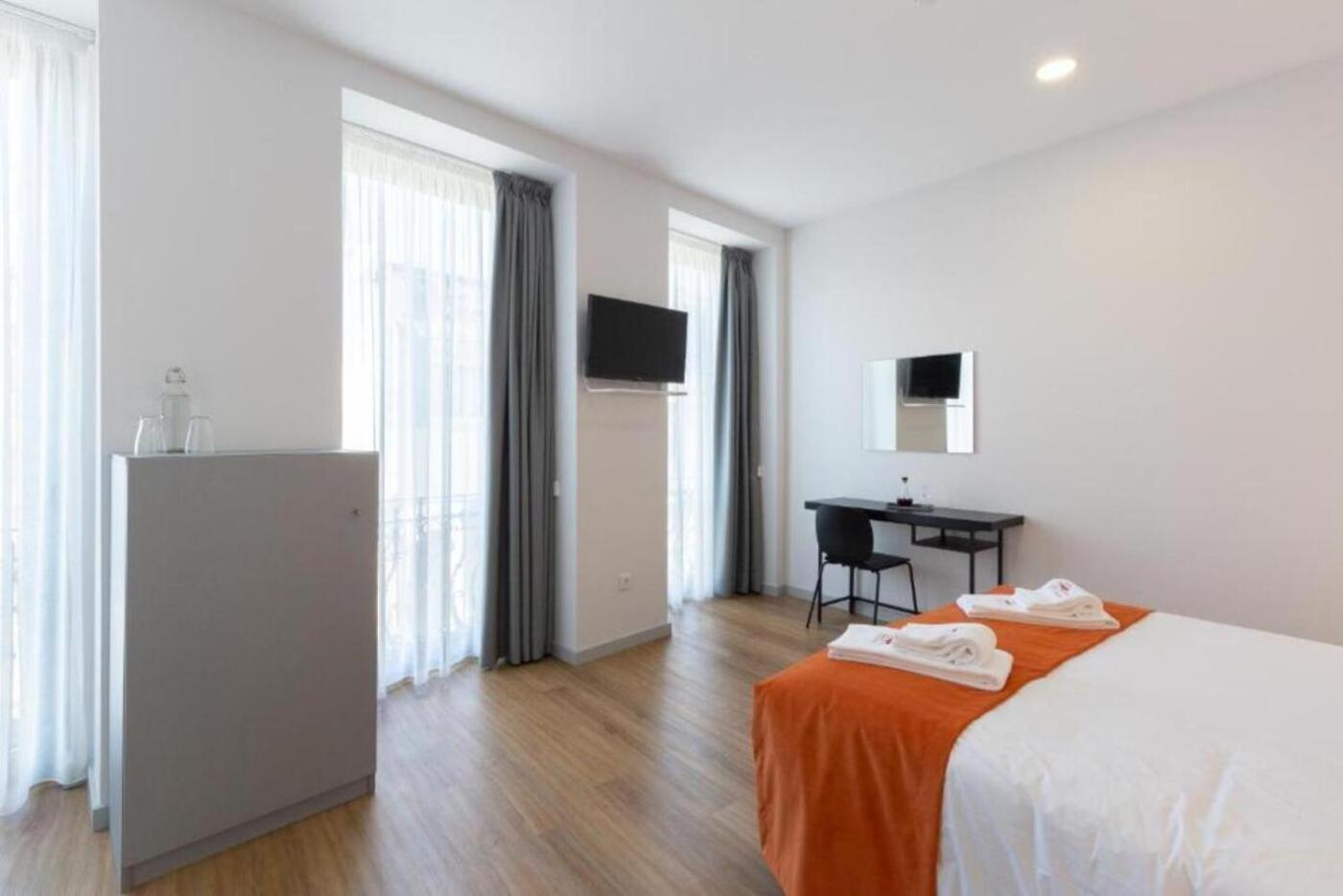 וילה נובה דה גאיה Serra Do Pilar Porto Suites מראה חיצוני תמונה